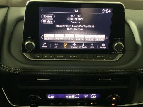 Used 2023 Nissan Rogue SV FWD image 12
