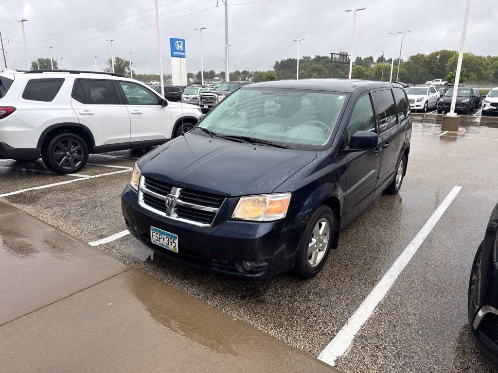 Used 2008 Dodge Grand Caravan SXT FWD image 2