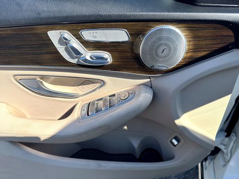 Used 2017 Mercedes-Benz C 300 4MATIC Sedan image 25