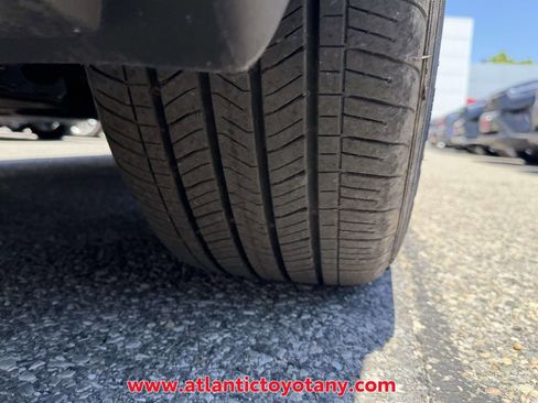 Used 2023 Toyota Highlander XSE AWD/4WD image 38