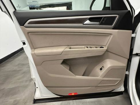 Used 2019 Volkswagen Atlas SE w/ Panoramic Sunroof Package image 44