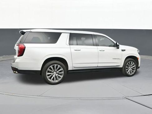 Used 2021 GMC Yukon XL Denali w/ Denali Ultimate Package image 16