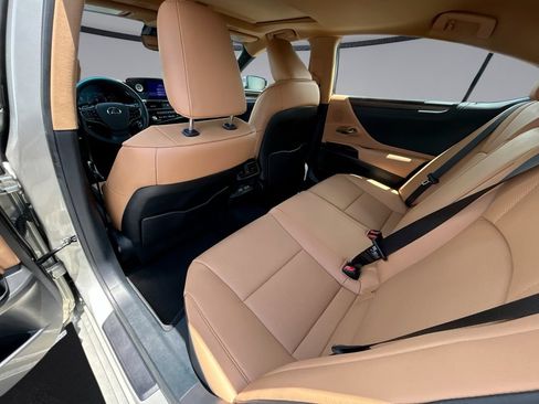 Used 2025 Lexus ES 350 w/ Premium Package FWD image 33