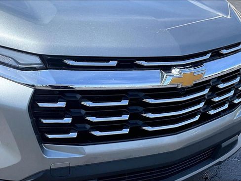 Used 2025 Chevrolet Equinox LT image 29