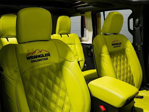 Used 2019 Jeep Wrangler Unlimited Sahara image 64