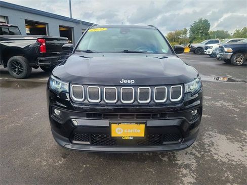 Used 2022 Jeep Compass Latitude w/ Convenience Group image 3