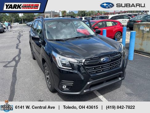 Used 2024 Subaru Forester Premium AWD/4WD image 1
