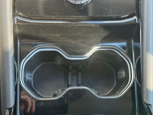 Used 2023 Jeep Grand Cherokee L Limited image 23