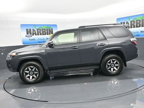 Used 2024 Toyota 4Runner TRD Off-Road Premium image 2
