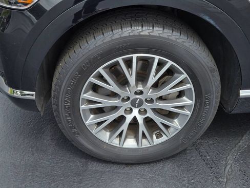 Used 2024 Genesis GV80 2.5T AWD/4WD image 9