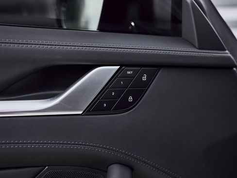 Used 2024 Porsche 911 Turbo S image 30