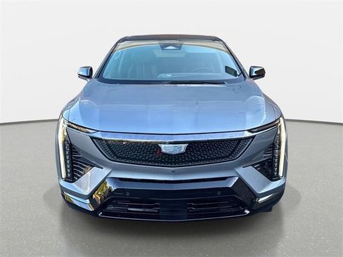 New 2025 Cadillac Optiq Sport 2 w/ LPO, ONYX Package image 2