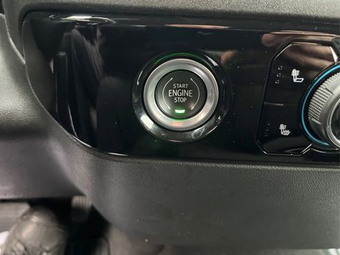 Used 2023 Chevrolet Silverado 1500 LT image 26