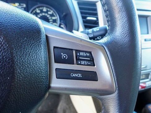 Used 2014 Subaru Outback 2.5i Limited w/ Moonroof Package image 15