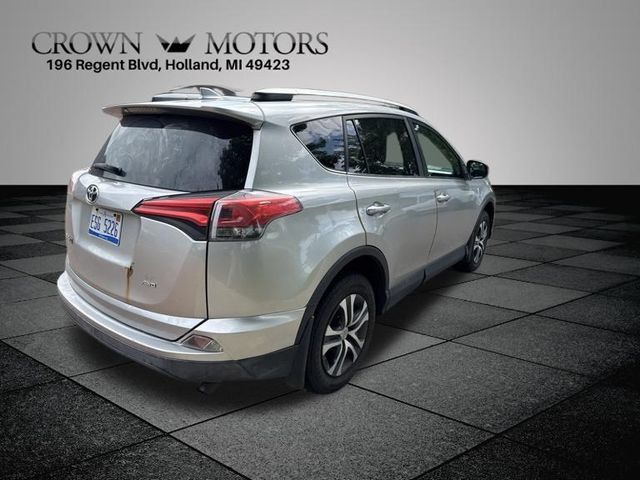 Used 2016 Toyota RAV4 LE AWD/4WD image 7
