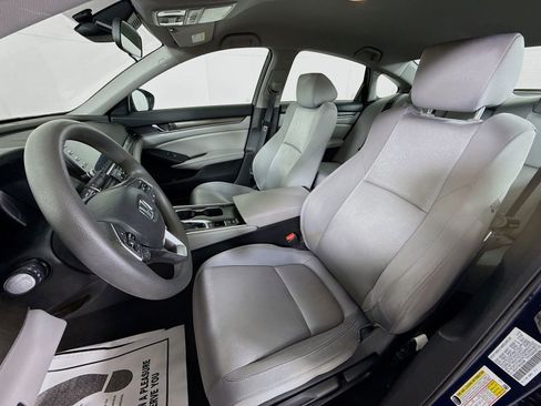 Used 2019 Honda Accord LX image 5
