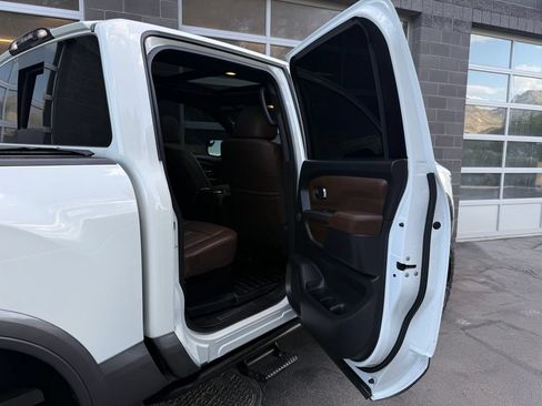 Used 2021 Nissan Titan Platinum Reserve w/ Moonroof Package AWD/4WD image 37