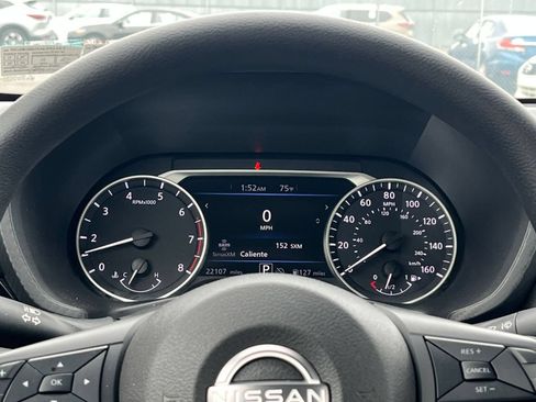 Used 2025 Nissan Sentra SV FWD image 39