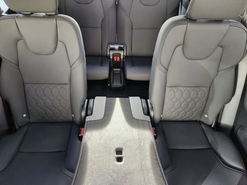 New 2026 Volvo XC90 B5 Core image 14