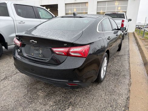 Used 2020 Chevrolet Malibu LT image 3