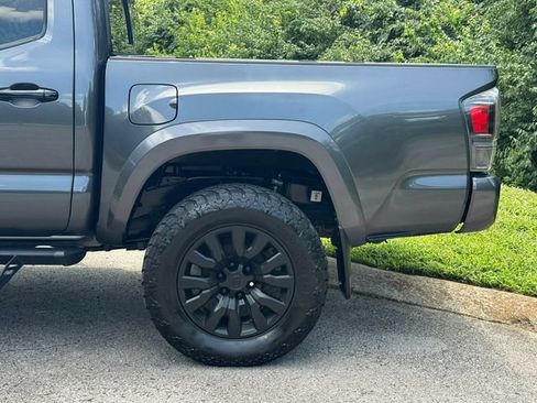Used 2021 Toyota Tacoma Limited w/ Nightshade Package AWD/4WD image 5