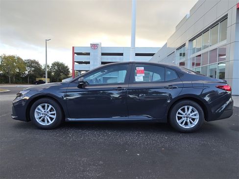 New 2026 Toyota Camry LE image 8