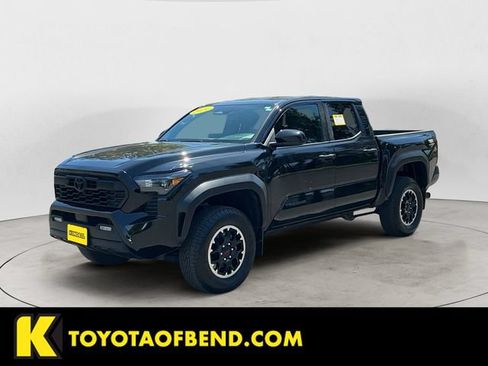 Certified 2024 Toyota Tacoma TRD Off-Road AWD/4WD image 1