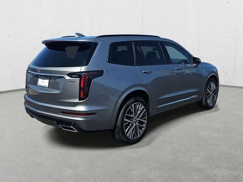 Used 2025 Cadillac XT6 Sport w/ LPO, Floor Liner Package image 5