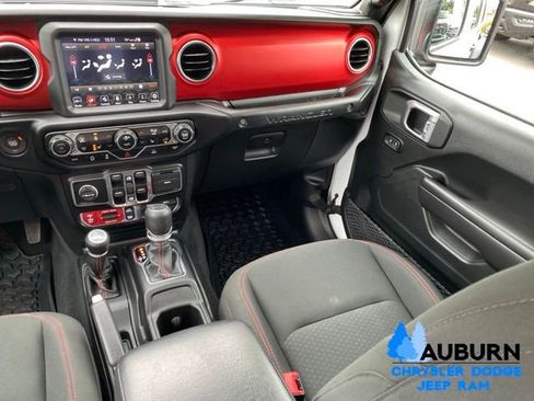 Used 2021 Jeep Wrangler Unlimited Rubicon AWD/4WD image 26