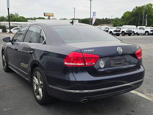 Used 2015 Volkswagen Passat TDI SE FWD image 8