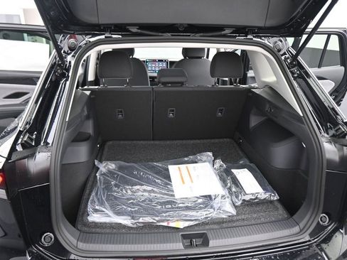 New 2026 Volkswagen Tiguan S AWD/4WD image 40