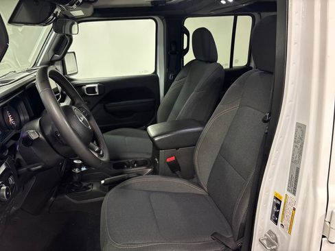Used 2024 Jeep Wrangler Sport S image 22