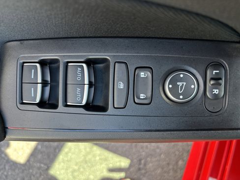 Used 2025 Honda Civic Sport image 17