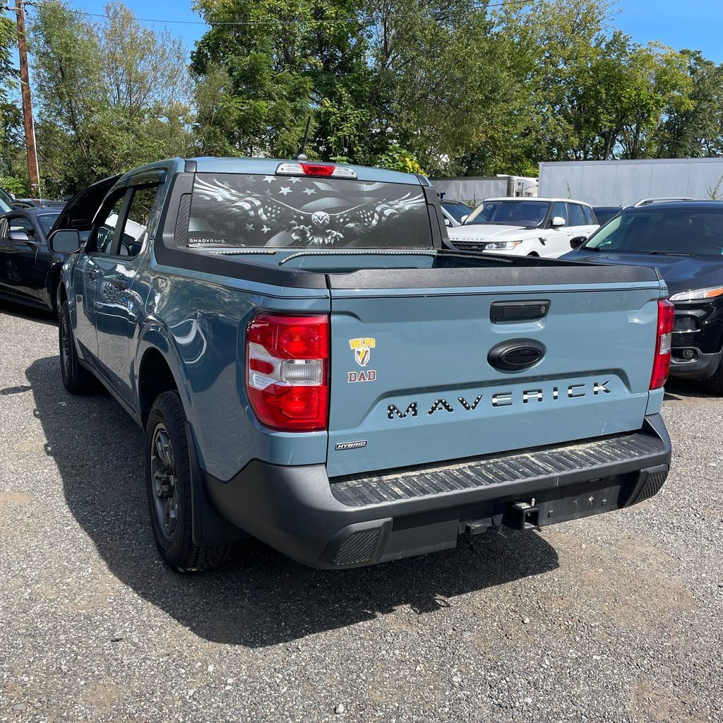 Used 2023 Ford Maverick XL FWD image 3