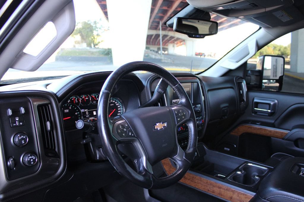 Used 2019 Chevrolet Silverado 3500 High Country w/ Duramax Plus Package AWD/4WD image 9
