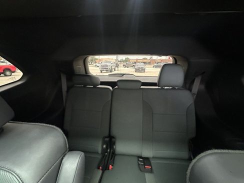 Used 2024 GMC Acadia AT4 AWD/4WD image 19
