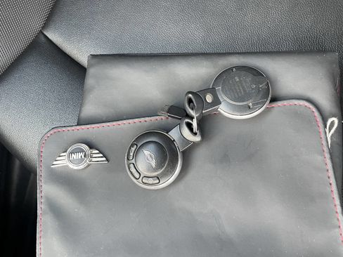 Used 2015 MINI Cooper Roadster S image 25