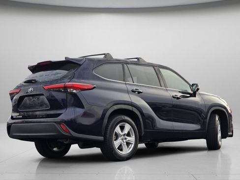 Used 2023 Toyota Highlander L image 21
