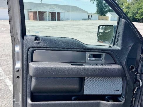 Used 2014 Ford F150 FX4 w/ Equipment Group 402A Luxury AWD/4WD image 9