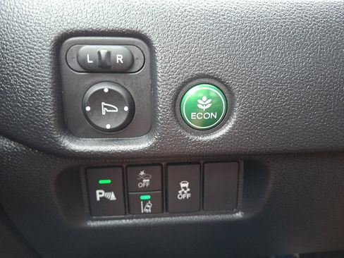 Used 2025 Honda Passport EX-L image 24