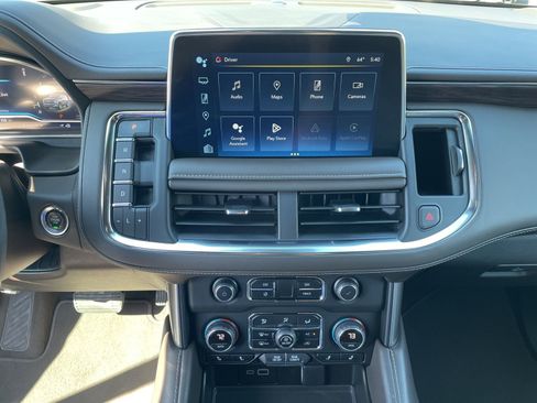 Used 2023 Chevrolet Tahoe Z71 w/ Luxury Package image 19