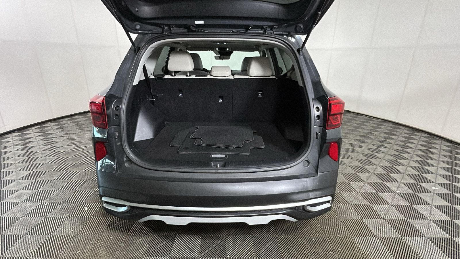 Used 2022 Kia Seltos EX AWD/4WD image 31