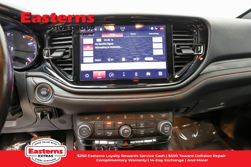 Used 2024 Dodge Durango GT RWD image 13