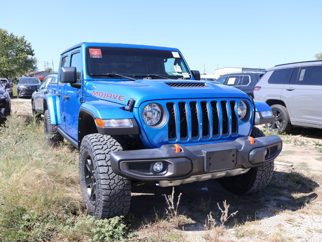 Used 2022 Jeep Gladiator Mojave w/ Trailer Tow Package AWD/4WD image 9