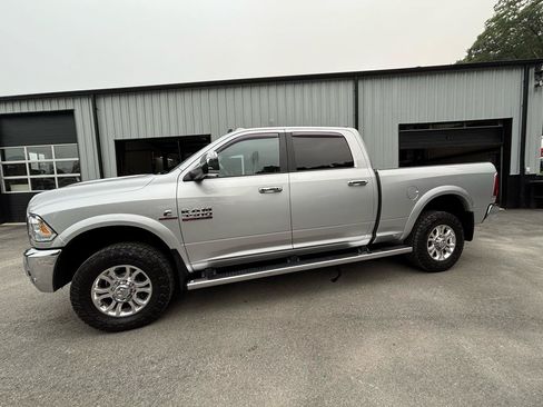 Used 2018 RAM 3500 Laramie w/ Snow Chief Group AWD/4WD image 6