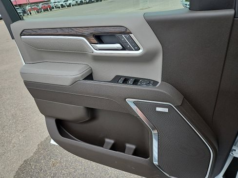 New 2026 GMC Sierra 1500 SLT RWD image 13