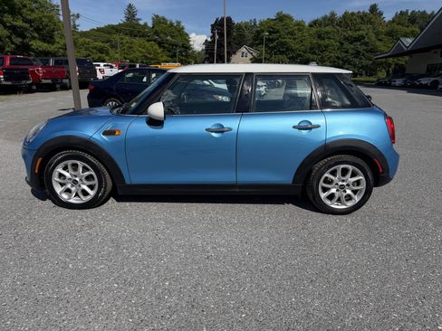 Used 2015 MINI Cooper 4-Door Hardtop FWD image 2