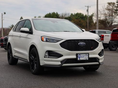Used 2022 Ford Edge ST w/ Equipment Group 401A AWD/4WD image 3