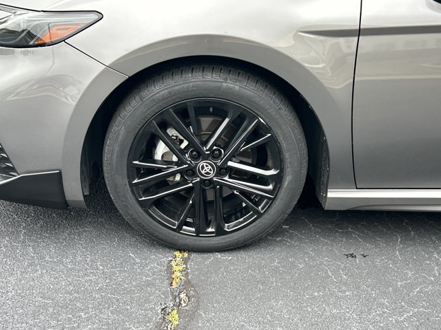 Used 2025 Toyota Camry SE w/ Multimedia Upgrade Package FWD image 29