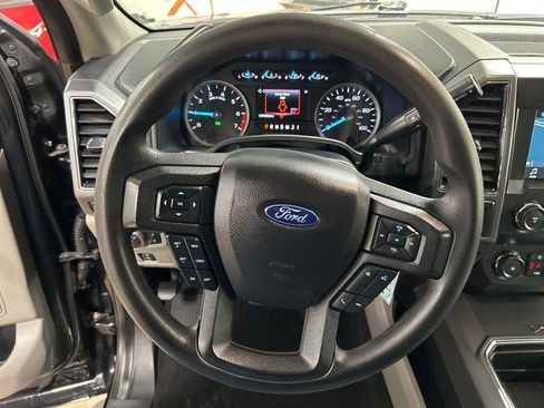Used 2019 Ford F350 XLT w/ XLT Premium Package image 13